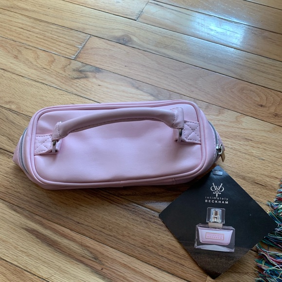 Intimately Beckham perfume small bag - Picture 5 of 7